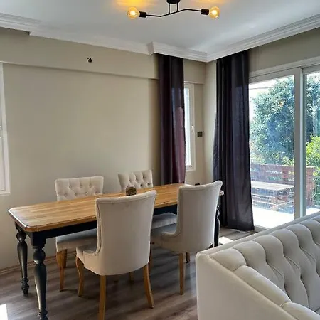 Villa Elegant Villa In Kusadasi 5 Min Walk To Sea & Center