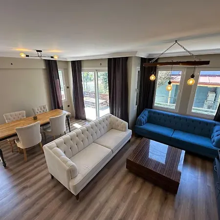 Elegant Villa In Kusadasi 5 Min Walk To Sea & Center