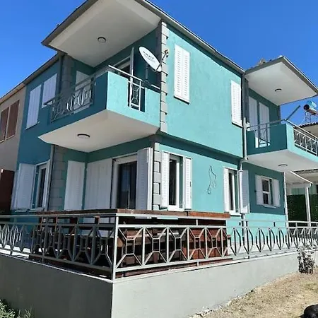 Villa Elegant Villa In Kusadasi 5 Min Walk To Sea & Center Kusadasi