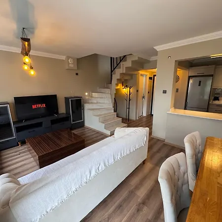 Villa Elegant Villa In Kusadasi 5 Min Walk To Sea & Center Kusadasi